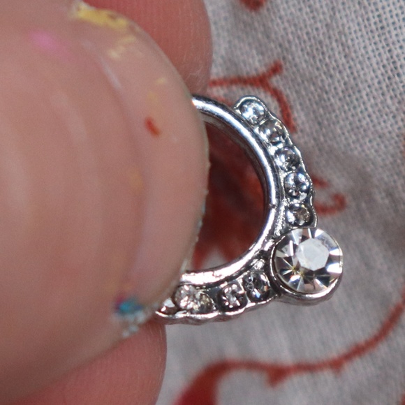 CLIP ON SEPTUM RING - Picture 3 of 4